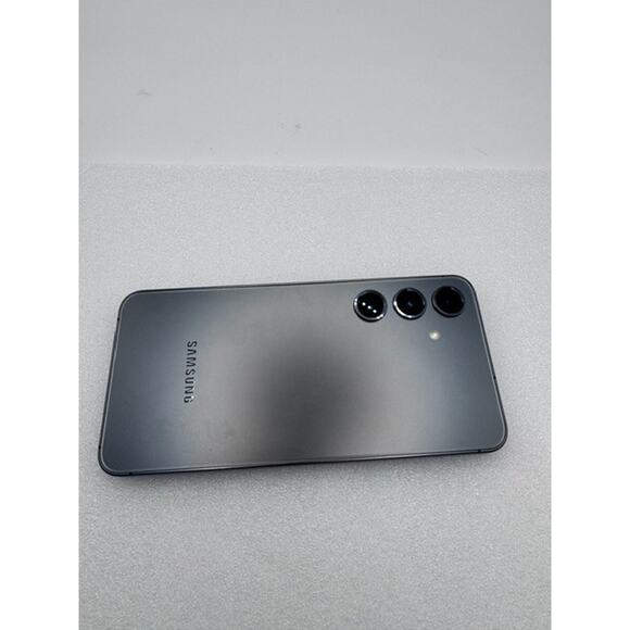 UNLOCKED Samsung Galaxy S24 5G SM-S921U 8GB RAM 128GB All  Samsung Galaxy S24 128GB S921U Fully Unlocked - Excellent condition